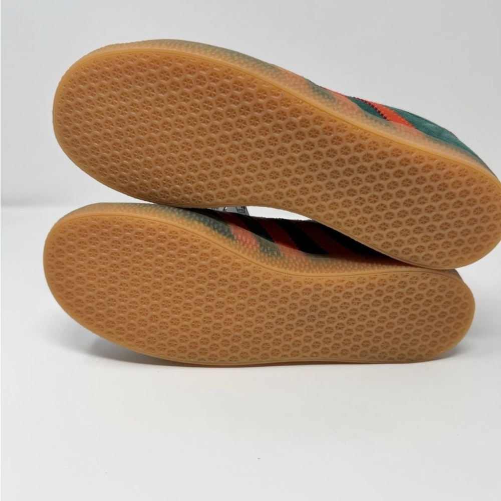 Adidas Gazelle Teal and Orange Sneakers 7 -7.5 women runs more like 7.5 and 8 - Picture 6 of 8